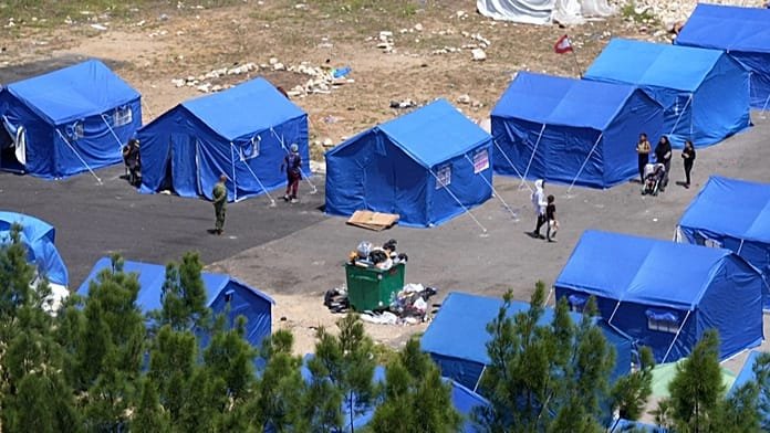Líbano abre campamento en el litoral de Beirut mientras los ataques israelíes desplazan a 1 millón