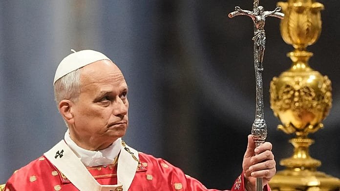 El Papa León XIV pide salvar a la humanidad del "mal de la guerra" en Pentecostés