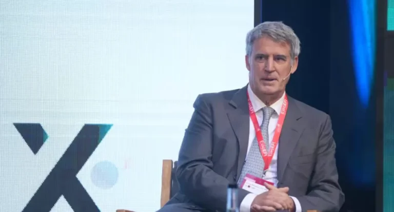 Alfonso Prat-Gay cruzó al Gobierno: "No se le puede pedir sacrificio a la gente toda la vida"