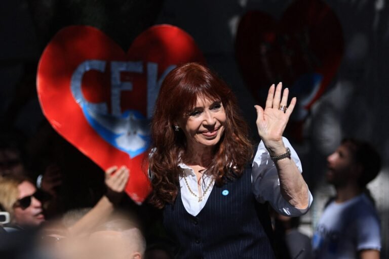 Revés para Cristina Kirchner y sus hijos: la Cámara de Casación confirmó el decomiso de sus bienes