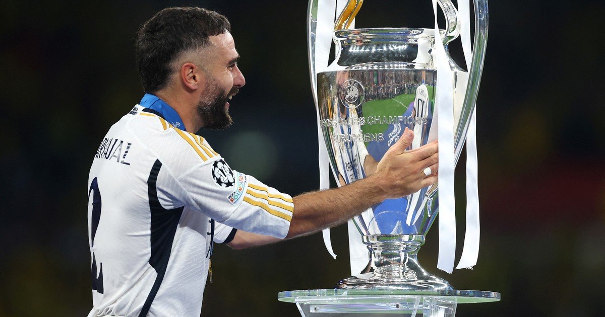Dani Carvajal se despide de Real Madrid después de 13 temporadas y 27 títulos