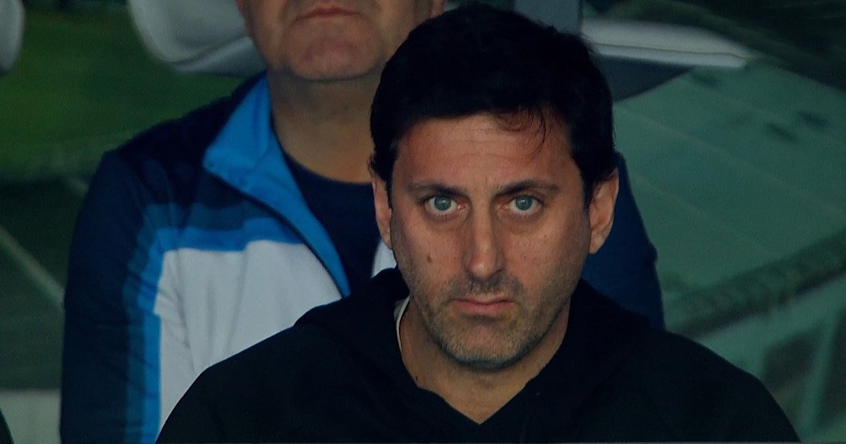 Diego Milito explotó tras la eliminación de Racing contra Rosario Central: "Hoy nos sentimos robados, el fútbol argentino está roto"