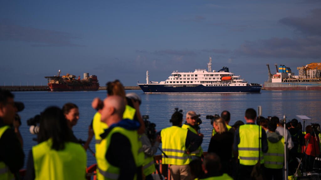 La evacuación del MV Hondius: ¿qué pasará con los pasajeros del crucero afectado por el hantavirus?