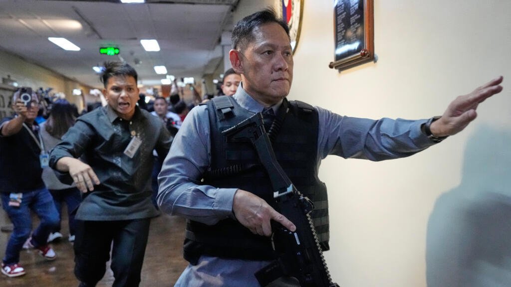 Así fue el tiroteo en el Congreso de Filipinas, en medio del intento de arresto de un senador buscado por la CPI