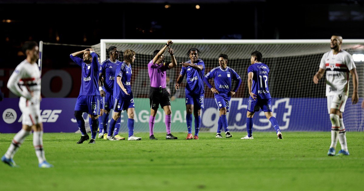 Otra polémica en favor de los clubes brasileños: el insólito final de San Pablo ante Millonarios