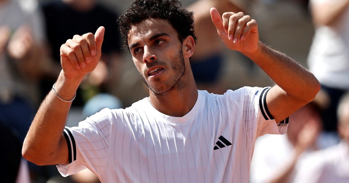 Francisco Cerúndolo también ganó en Roland Garros: su genial reacción al enterarse de que su hermano Juan Manuel eliminó a Sinner