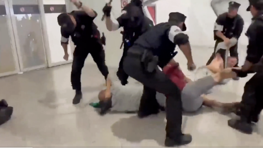 Investigan golpiza de policías en España contra activistas de la flotilla; Israel se burla y señala “hipocresía”