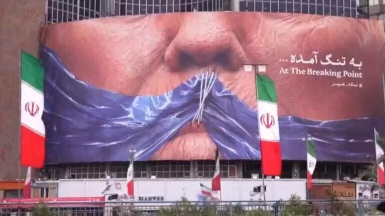 Trump suspende "Proyecto Libertad" de forma temporal para evaluar posible acuerdo con Irán
