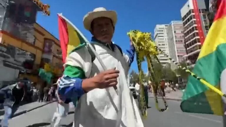 Bloqueos y protestas en Bolivia por falta de combustible