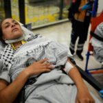 Fracturas, moretones y “abuso sexual”: aumentan las denuncias contra Israel de activistas de la flotilla a Gaza