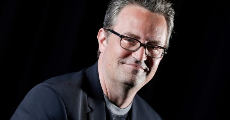 A casi tres años de su muerte, se subastarán objetos de Matthew Perry con recuerdos de "Friends", su serie inolvidable