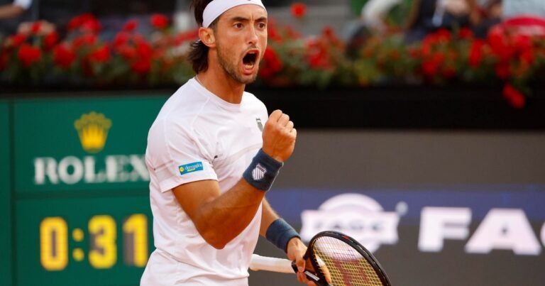 Thiago Tirante da otro gran golpe en el Masters 1000 de Roma: le ganó a Flavio Cobolli y avanzó a octavos de final