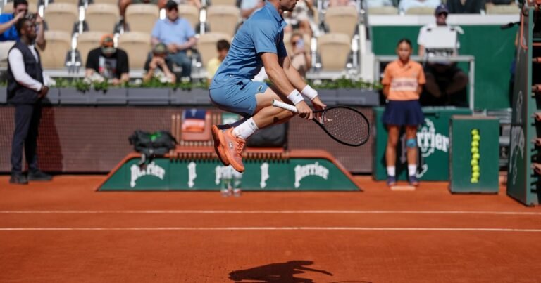 "Me voy a cagar en la pista": el increíble imprevisto que tuvo un tenista francés en el día 1 de Roland Garros