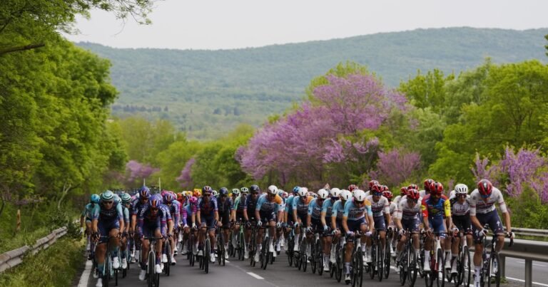 El Giro de Italia, entre la tradición del ciclismo de ruta y un impacto económico multimillonario
