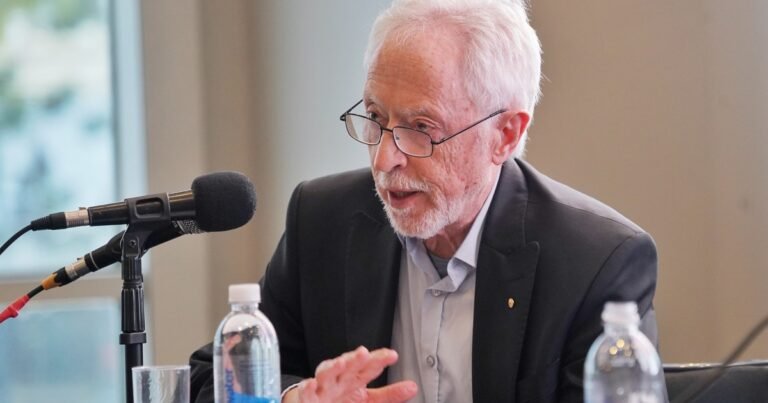 Un Nobel "amigo" en la Ciudad: las presentaciones de J.M. Coetzee y dónde verlo hoy