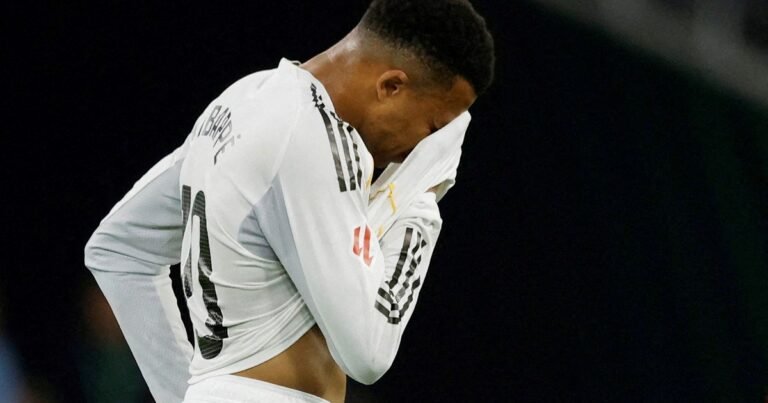 Mbappé, en el ojo de la tormenta: viaje polémico a Italia con Ester Expósito, cruce interno y bronca de los hinchas del Real Madrid