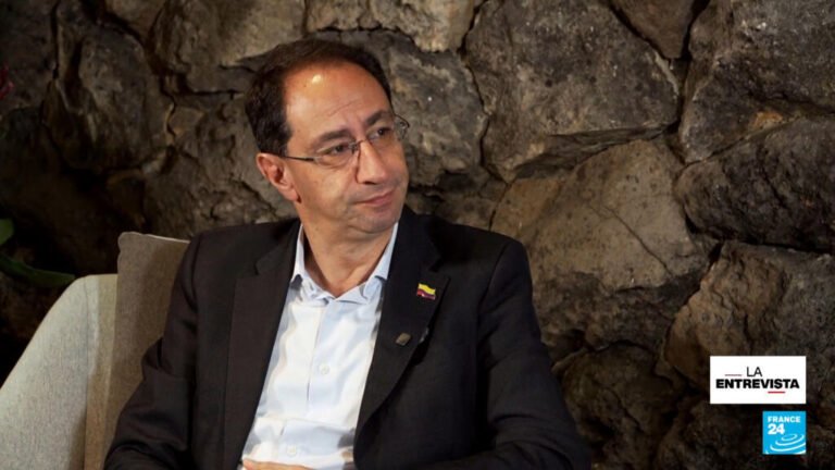 José Manuel Restrepo, candidato a vicepresidente de Colombia: “Comulgo íntegramente con Abelardo”