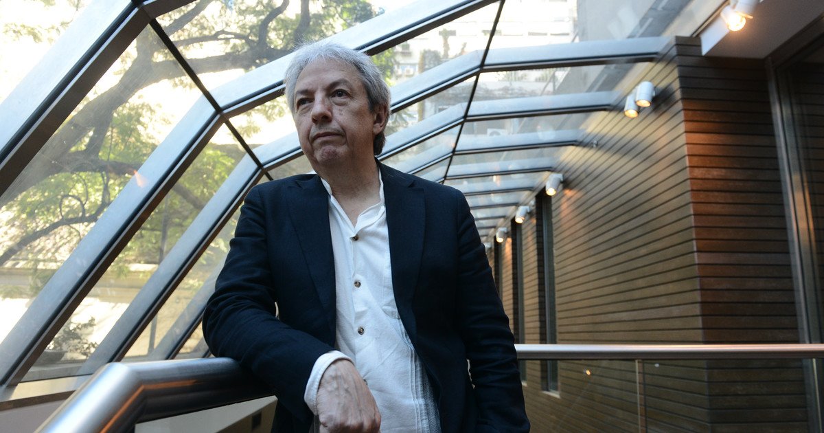 David Toscana: "Los clásicos nos cuentan siempre el presente"