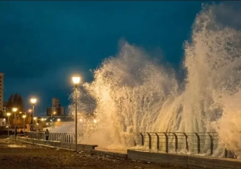Advierten por una marejada con olas de más de 5 metros