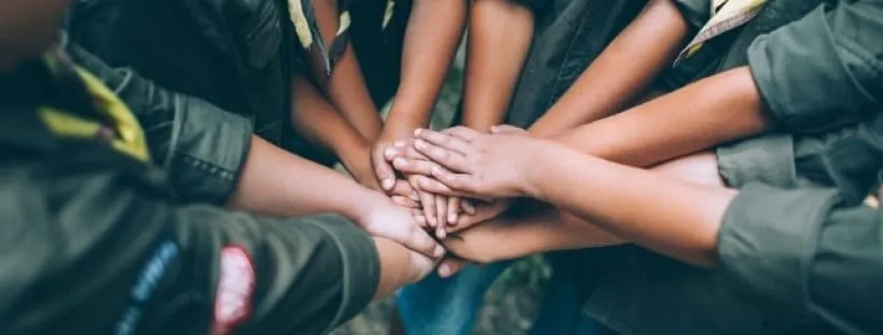 Scouts de Comodoro realizaron actividades comunitarias y recorridas educativas por la ciudad