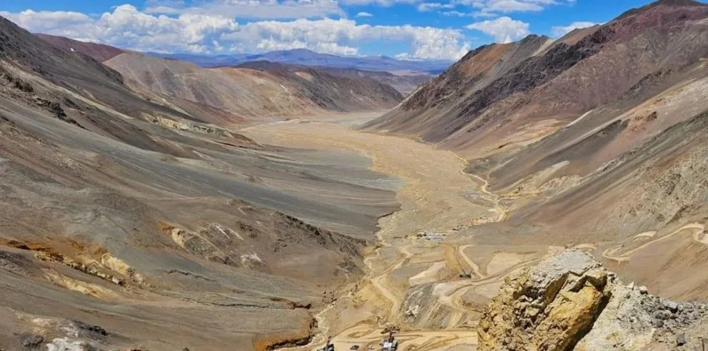 Lunahuasi potencia su perfil con descubrimientos históricos de oro de "ultra alta ley" en San Juan