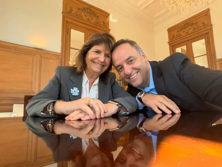 Patricia Bullrich le exigió a Adorni que presente su declaración jurada "de inmediato"