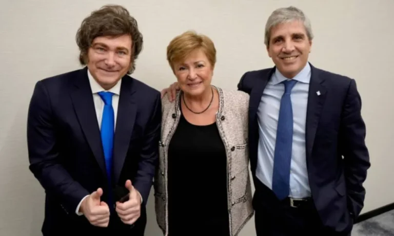 El FMI aprobó la revisión del acuerdo con la Argentina y destrabó un desembolso de US$1.000 millones