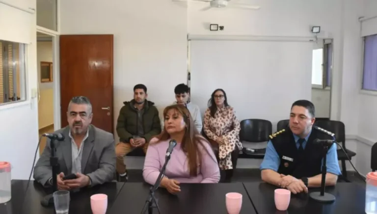 Sonia Manquepán ante el pedido de salidas laborales del asesino del policía: "No es justo que salga a trabajar y yo siga llevando flores al cementerio"
