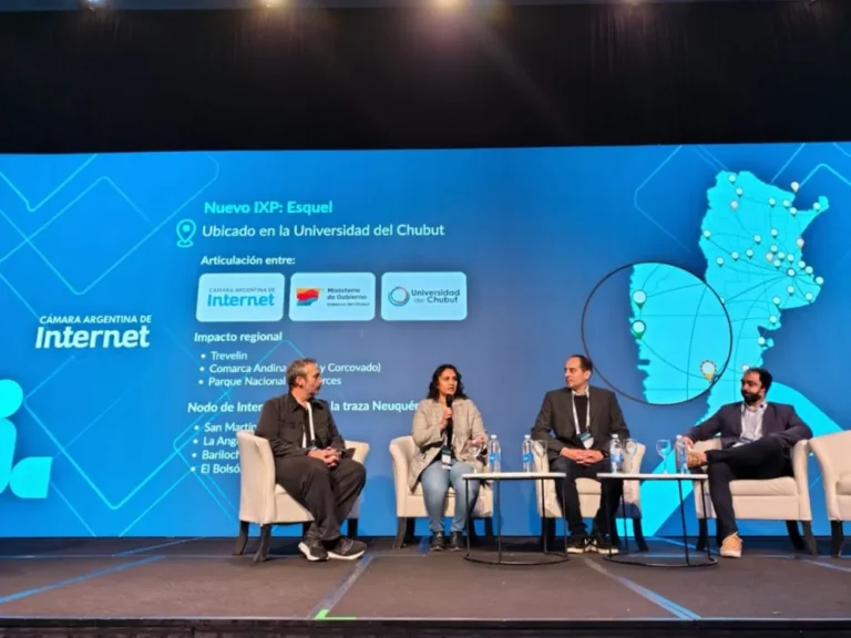 Chubut es reconocida por sus avances en conectividad en el evento más importante del ecosistema de internet en Argentina