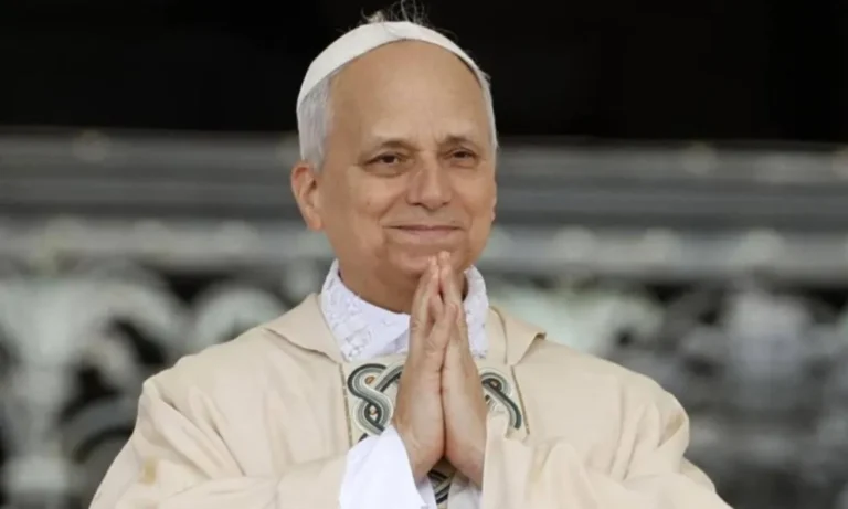 El papa León XIV pidió "desarmar" la inteligencia artificial para proteger al ser humano