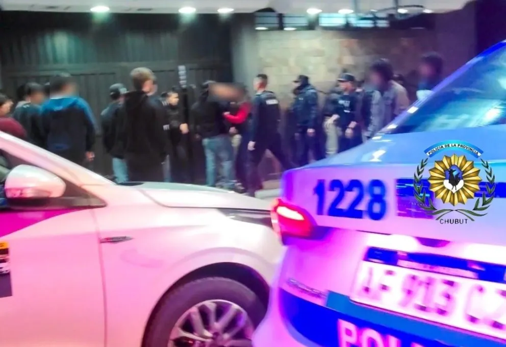Tres detenidos tras agredir a una mujer policía en un boliche