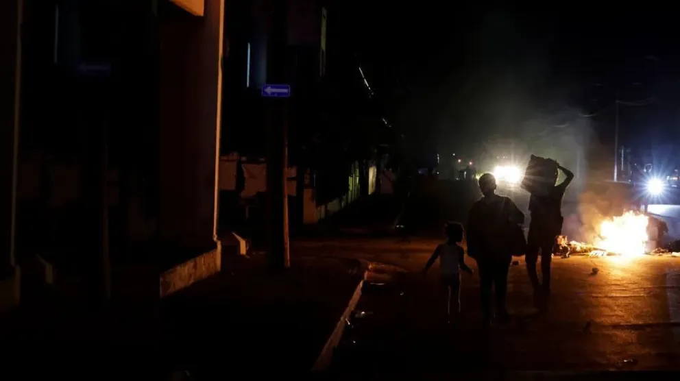 Cuba se queda sin combustible: Apagones de 19 horas desatan protestas en La Habana
