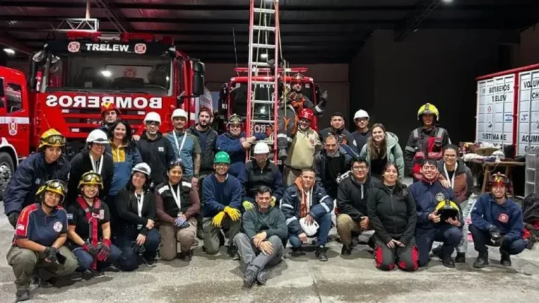 Bomberos de Trelew se capacitaron para trabajos en altura