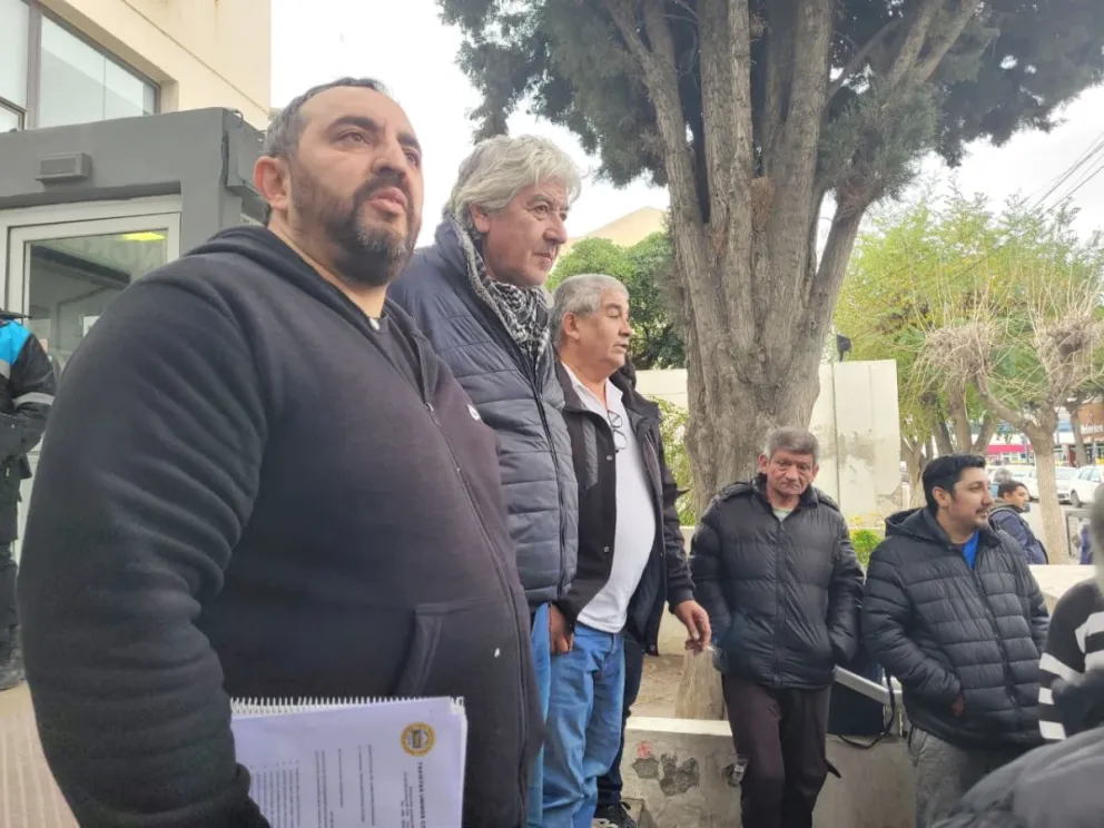 Taxistas lograron avances tras reunirse con el intendente