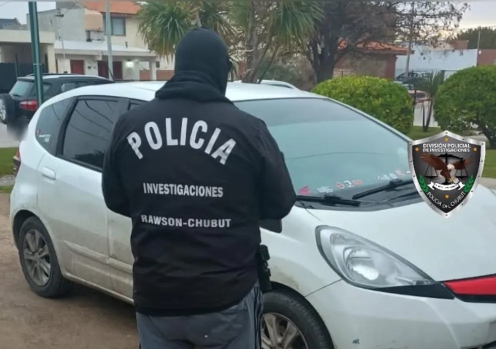 Le allanaron la casa y secuestraron el auto al conductor que atropelló a una mujer y escapó
