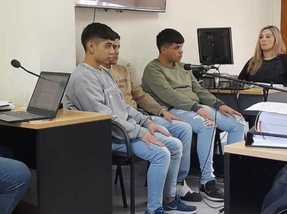 Comodoro: Juzgan a tres jóvenes por violento robo, amenazas con arma y secuestro en Kilómetro 8