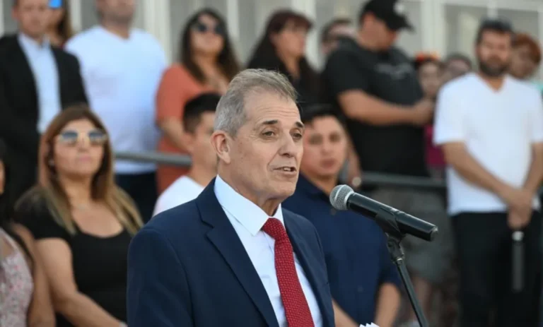 José Luis Punta defendió su gestión en Educación ante la Legislatura de Chubut