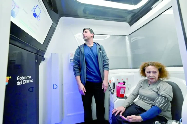 Ponen en marcha una Cabina de Multidiagnóstico de Telemedicina en el Centro de Salud de Standart 