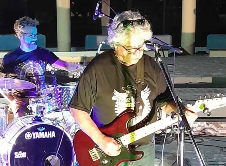El Griego del rock sanguíneo 