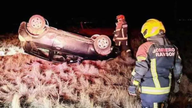 Despiste y vuelco entre Trelew y Rawson