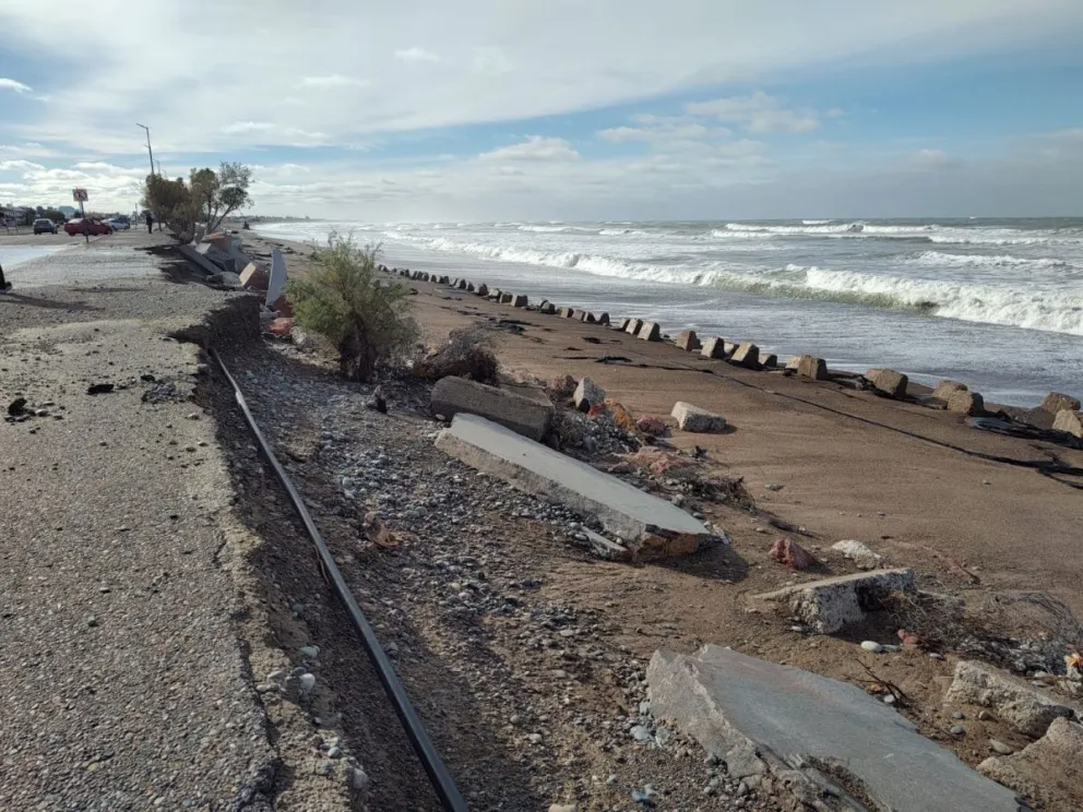 La marejada causó graves destrozos en Playa Unión