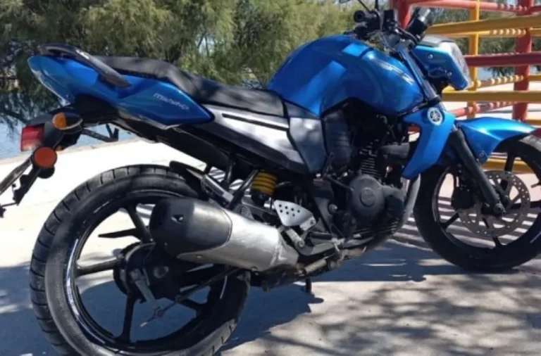 Dejó diez minutos la moto frente a su casa y un ladrón se la llevó: publicó el caso en las redes sociales 
