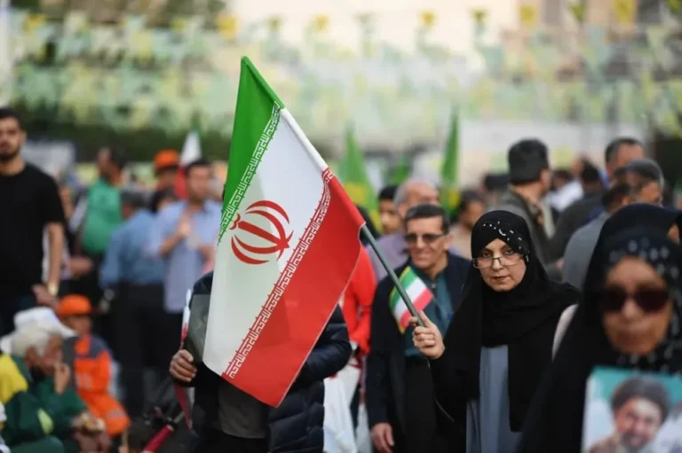 Irán insta a Estados Unidos a elegir la vía diplomática