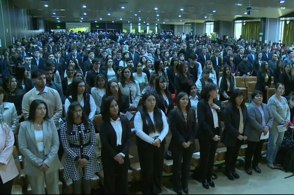 Nuevos graduados y graduadas de la UNPSJB en Comodoro Rivadavia