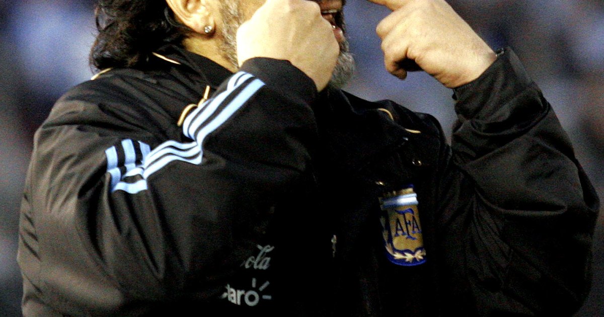 Sudáfrica 2010: el miniescándalo que enfrentó a Maradona con los Grondona y sacudió la previa del Mundial