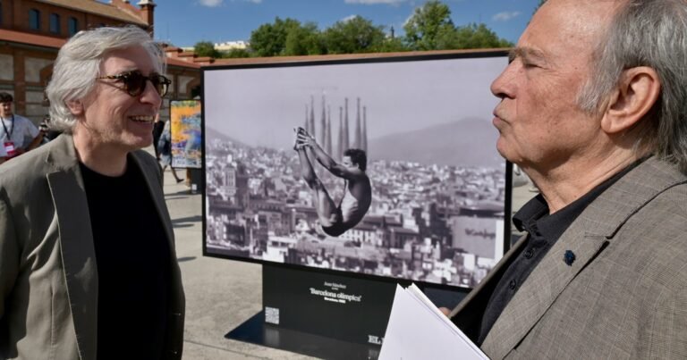 En Madrid, Joan Manuel Serrat, Manuel Vicent, Martín Caparrós, Ana Belén y David Trueba, entre otras figuras de la cultura española y latinoamericana, protagonizan un festival por los 50 años del diario El País