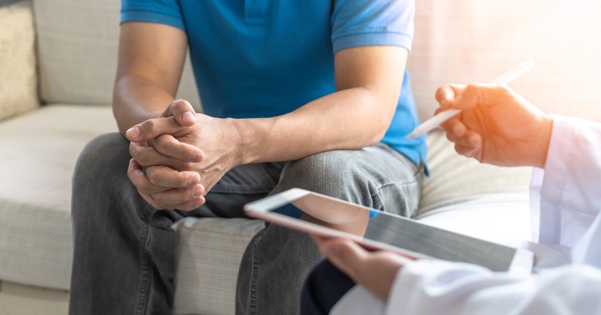 Hemorroides: qué sirve y qué no, según un proctólogo y una nutricionista
