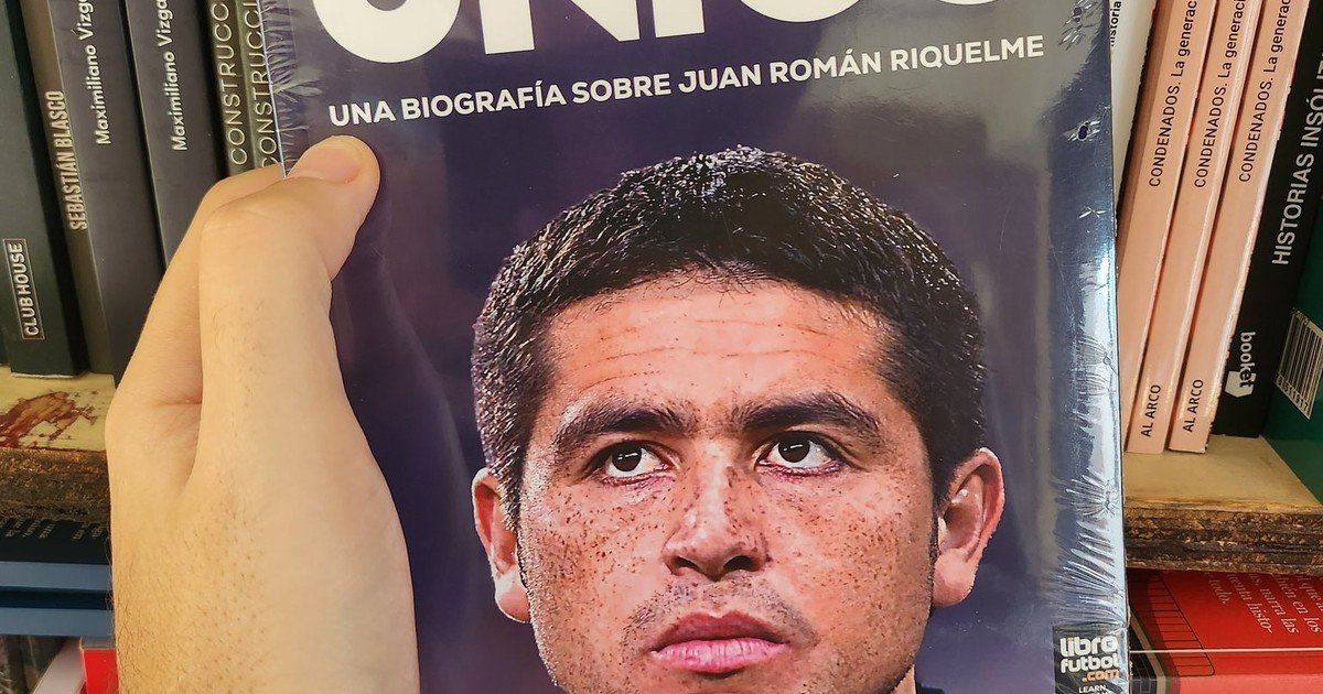 "Único", la biografía de Juan Román Riquelme que explora su legado y lo ubica entre Maradona y Messi
