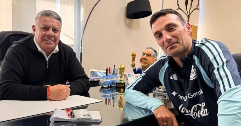 Scaloni llegó a la Argentina y se reunió con Chiqui Tapia: cuándo daría la lista de la Selección Argentina para el Mundial 2026