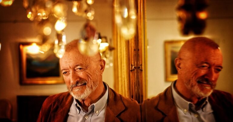 Arturo Pérez-Reverte: “El lector inteligente se da cuenta de que no me lo he inventado todo"